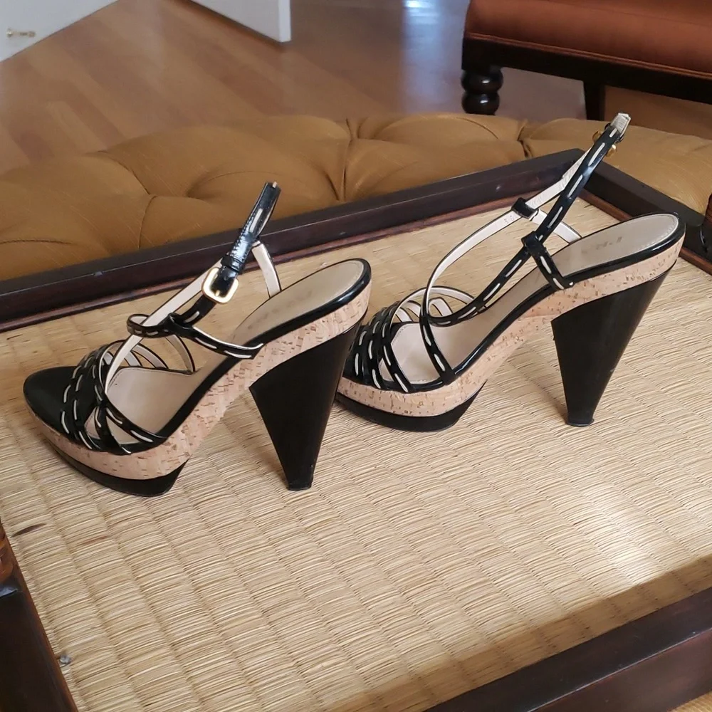 Prada patent/cork sandals - Picture 4 of 5